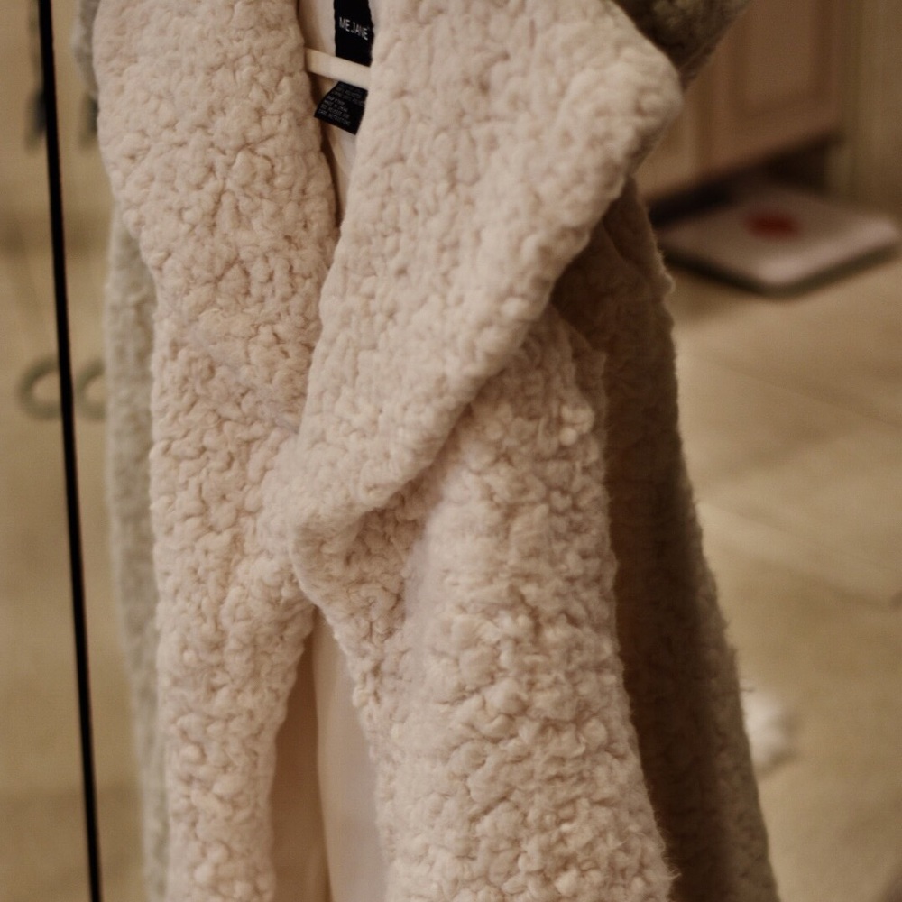 ME JANE Faux Fur Sleeveless Cardigan Sweater